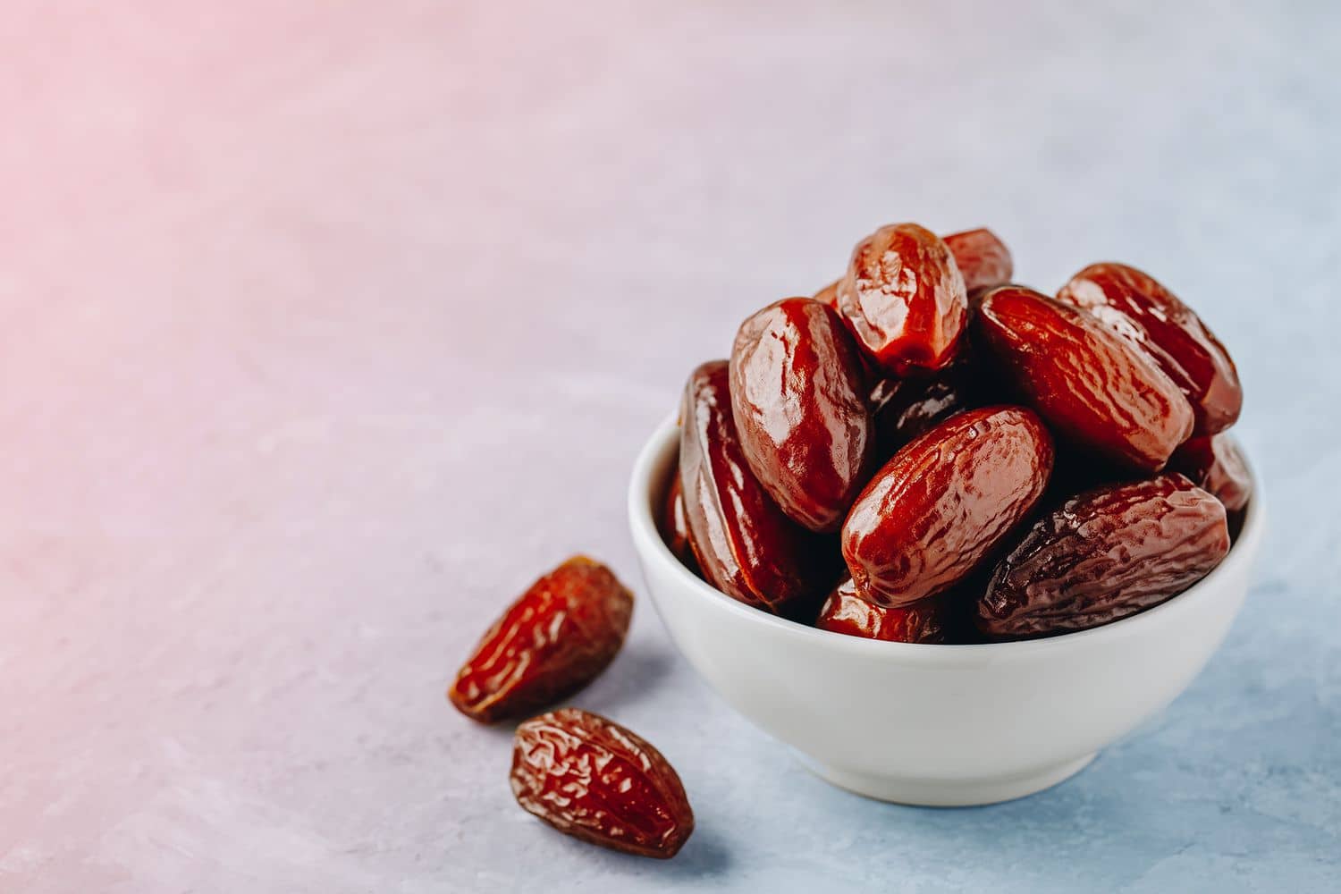 10 Impressive Health Benefits of Dates: A Nutritious and Delicious Superfood
