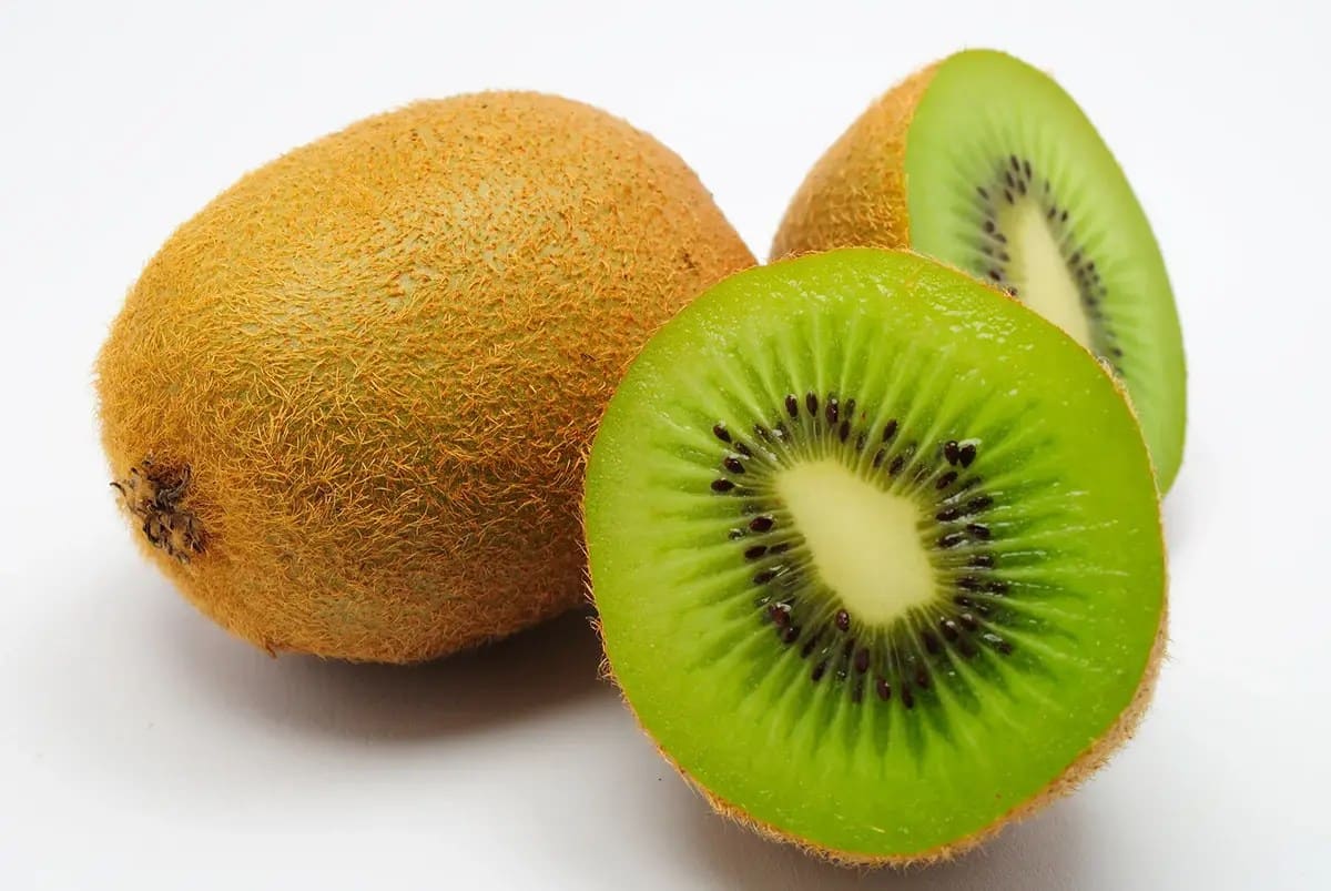 10 Surprising Health Benefits of Kiwis