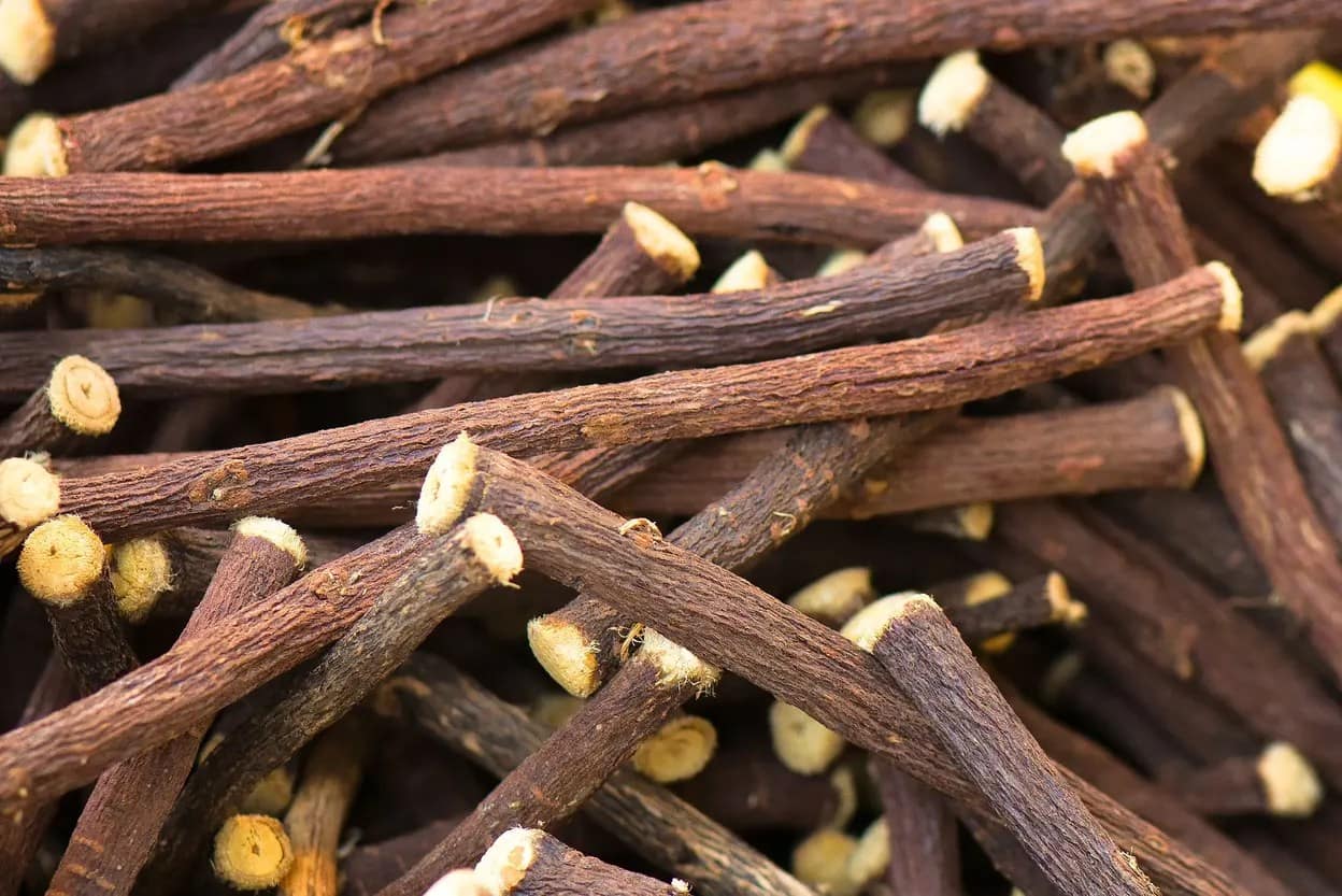 Licorice Root - one of the Natural Remedies for Acidity (Alleviating Acidity) Symptoms
